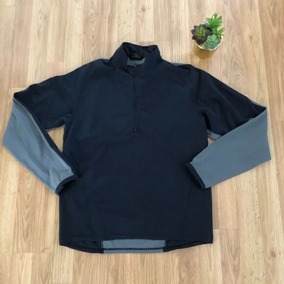 NIKE Black/Gray Lightweight Mesh 1/4 Zip Pullover - Picture 3 of 8